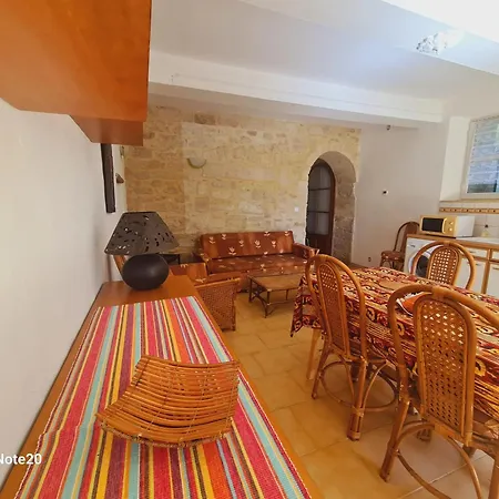 Convivial A 85 M² Avec Terrasse_2 Apartman *